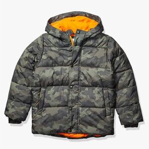 Amazon Essentials Boys' Heavyweight Hooded Puffer Jacket